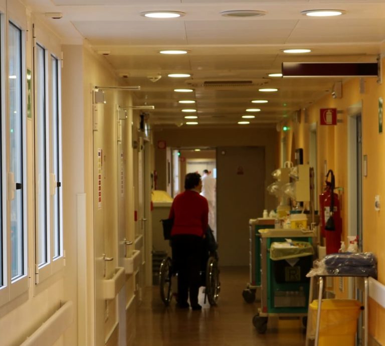 corsia ospedale 2 768x690