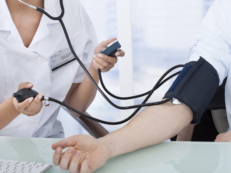 misurazione pressione 768x576