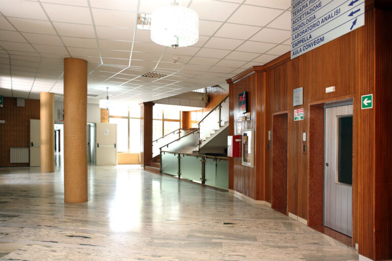 clinica de luca gallery 1 768x512
